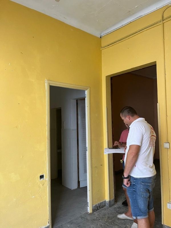 Initial technical site inspection and planning before apartment refurbishment in Palma